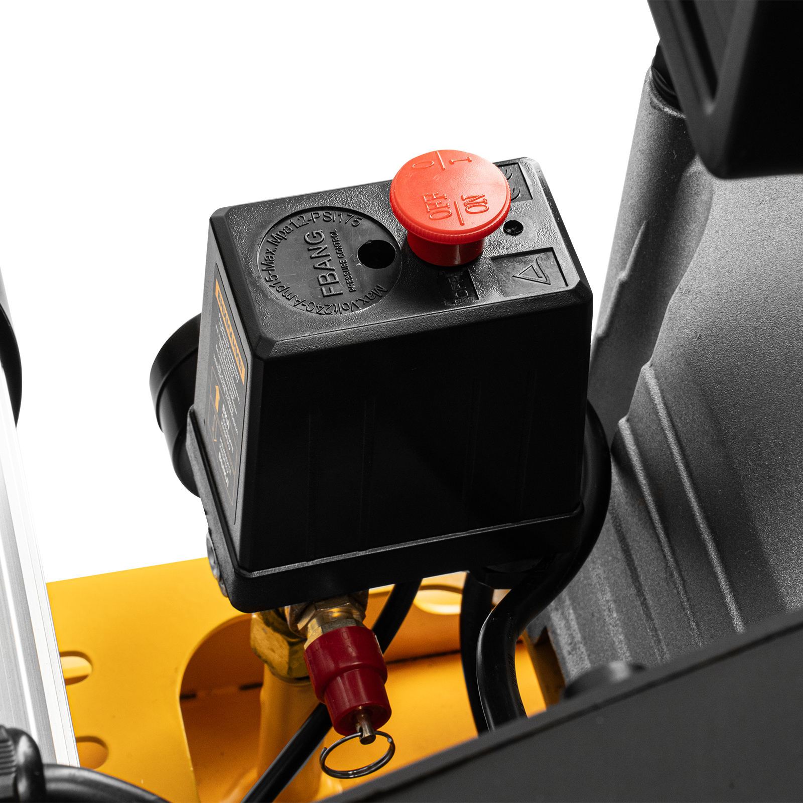 Поршневой компрессор DENZEL BCI 2200/100