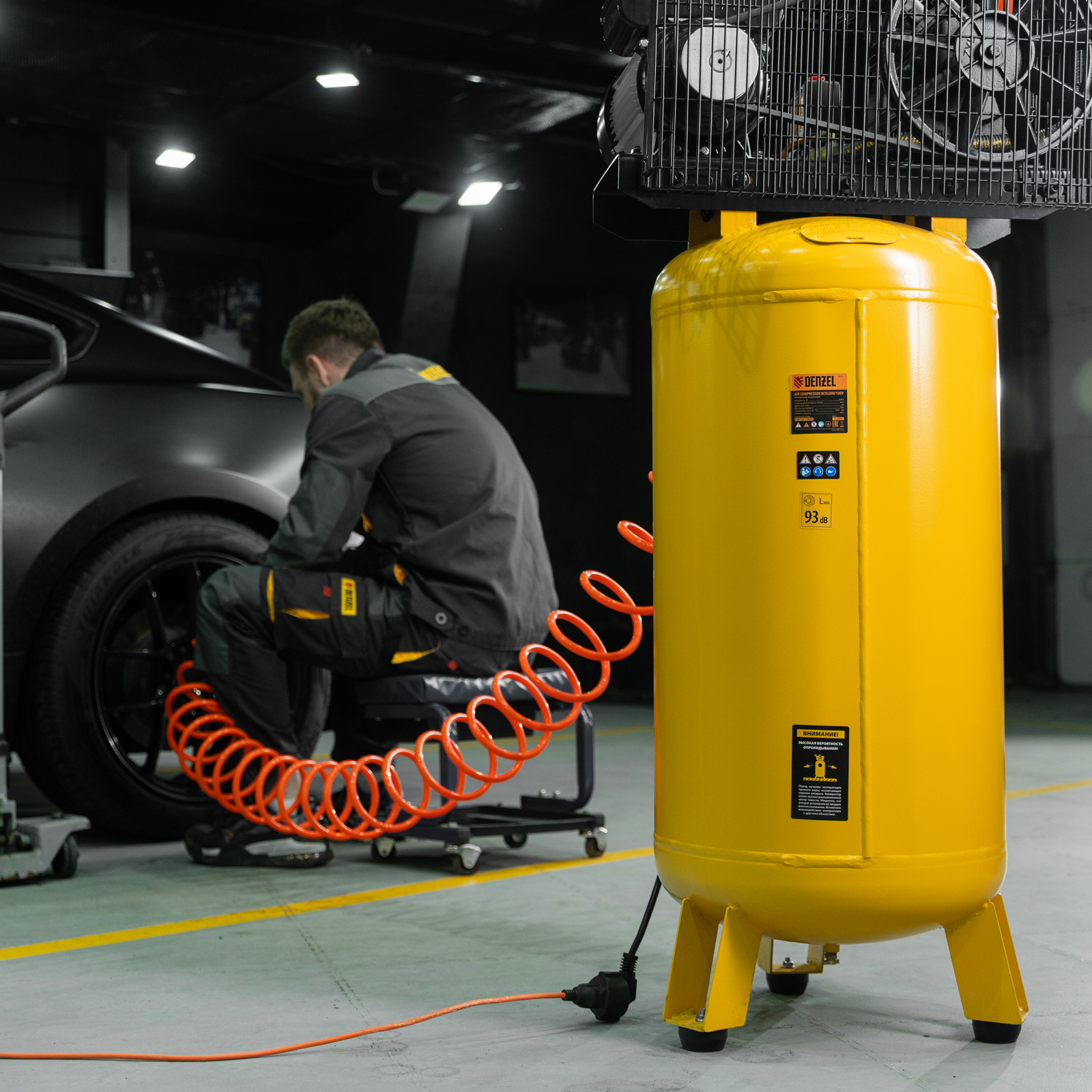 Поршневой компрессор DENZEL BCV2200/100V