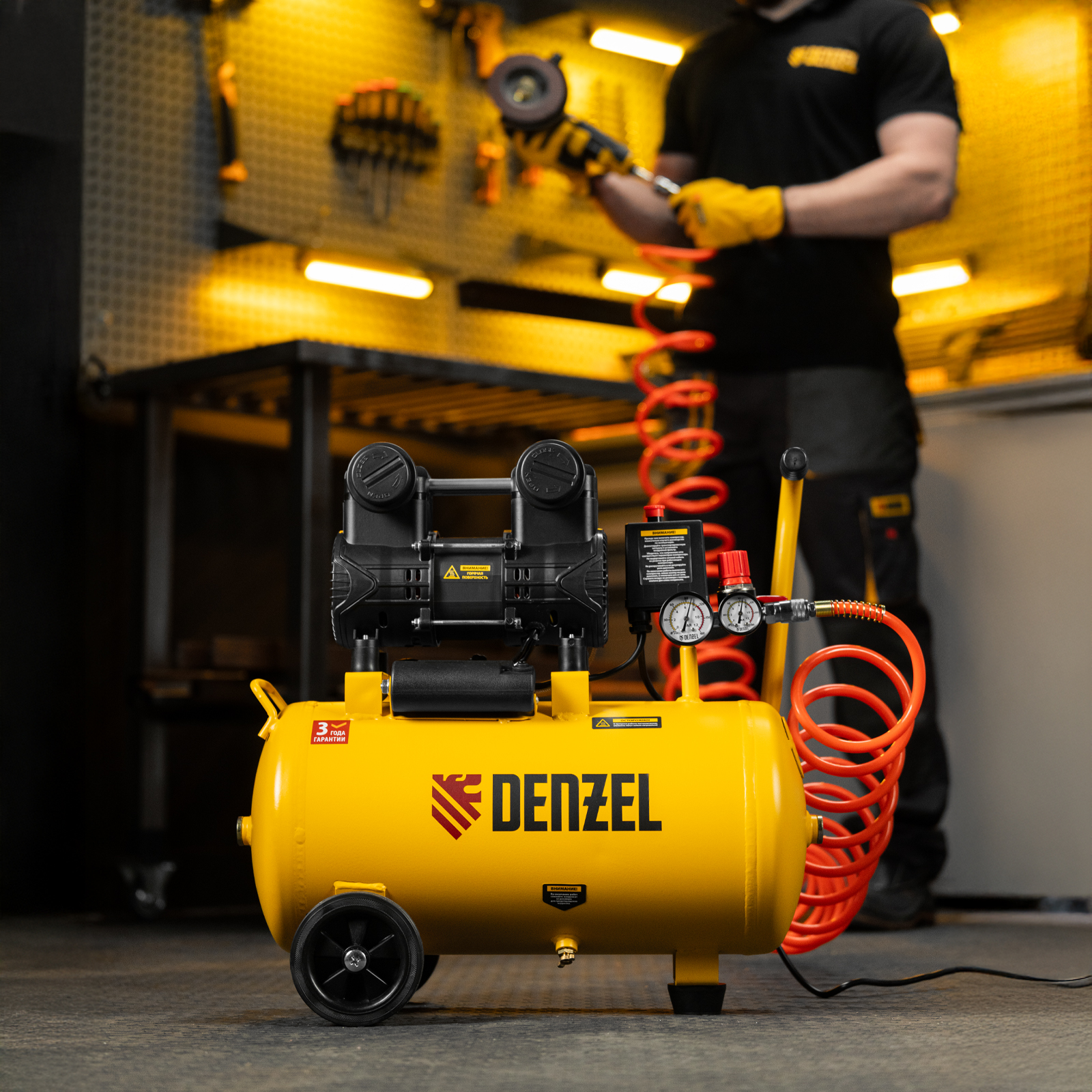 Поршневой компрессор DENZEL DLP-950/24