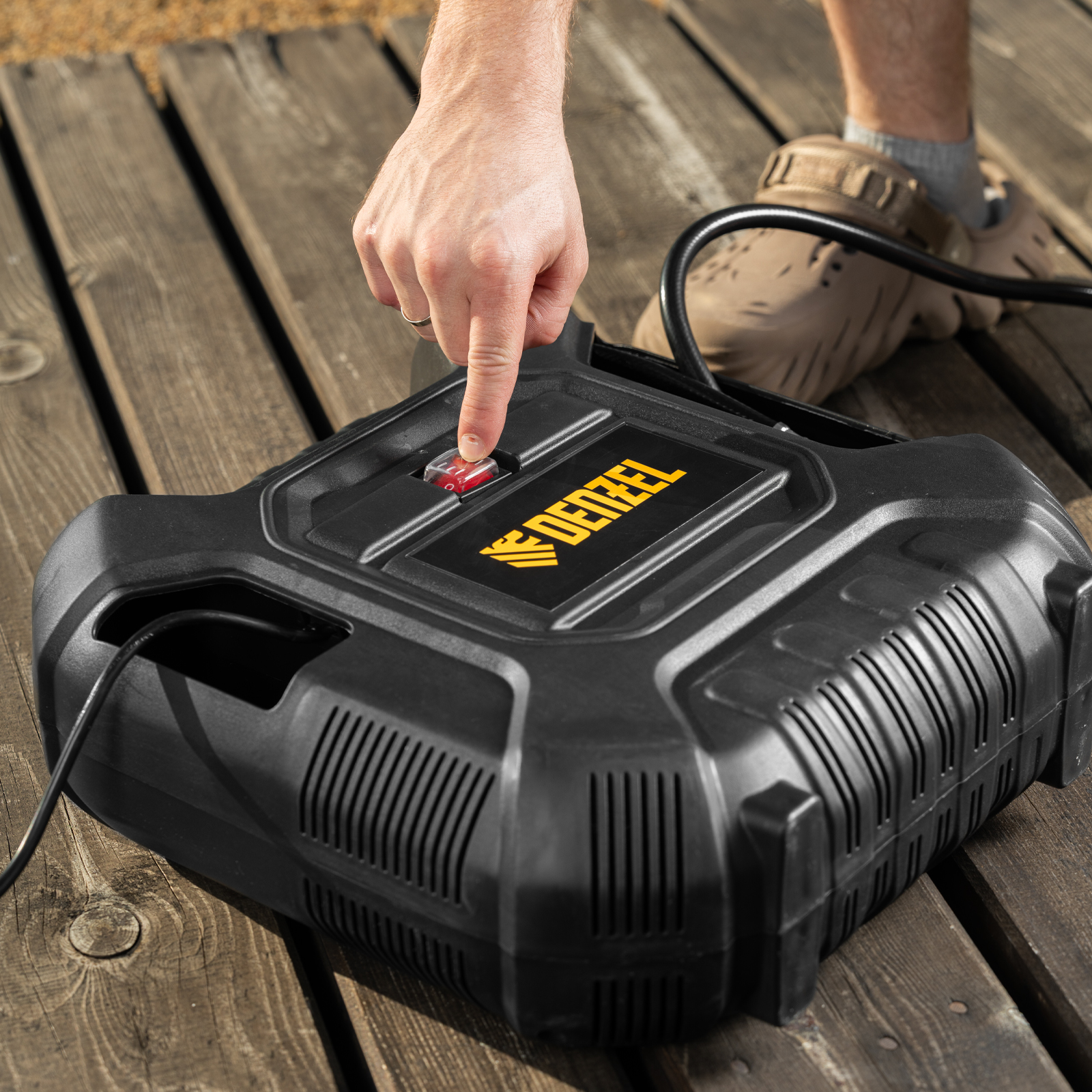 Поршневой компрессор DENZEL DL1100