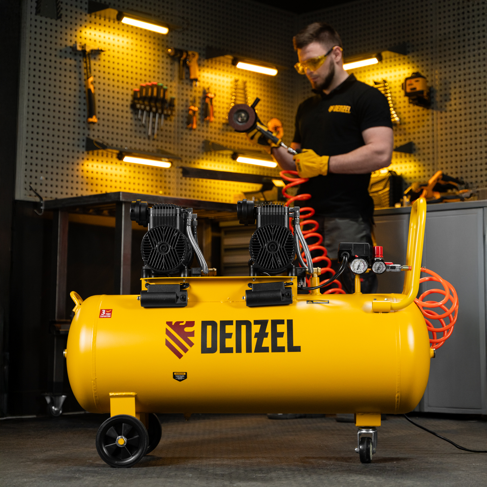 Поршневой компрессор DENZEL DLP-3000/100